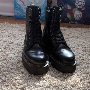 Platform leather Dr Martins